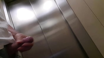 [Fetish, Face Fucking, Big Tits] My StepMom Adventure In The Elevator