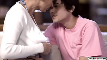 [MILF Porn Videos, StepMom Going Through, StepSon] StepSon Keeps StepMom Going Through Sex